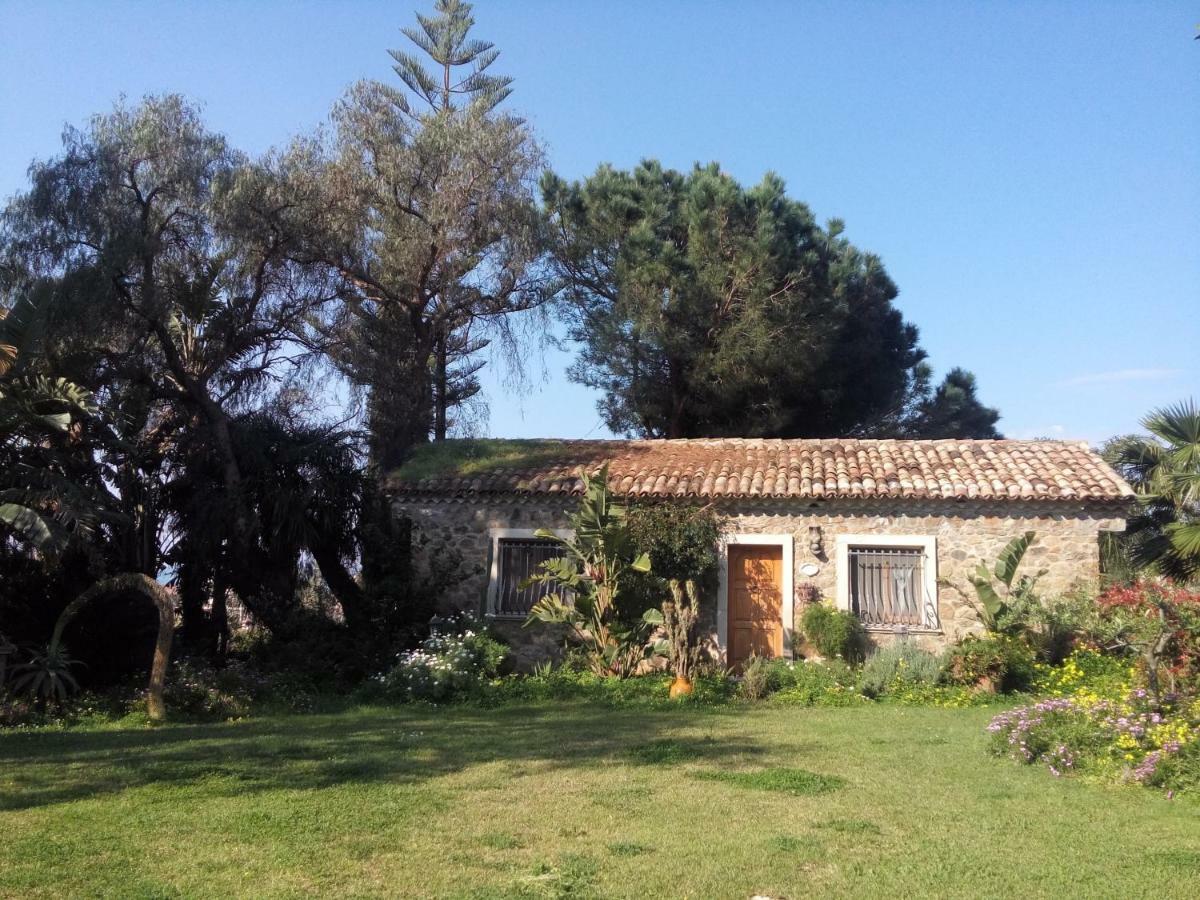 "Giardino Fiorito" Villa Gizzeria Luaran gambar